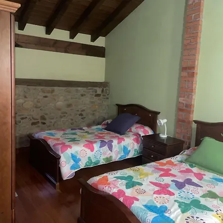 Acogedor Alojamiento Para Familias Abadiano Celayeta Exterior photo