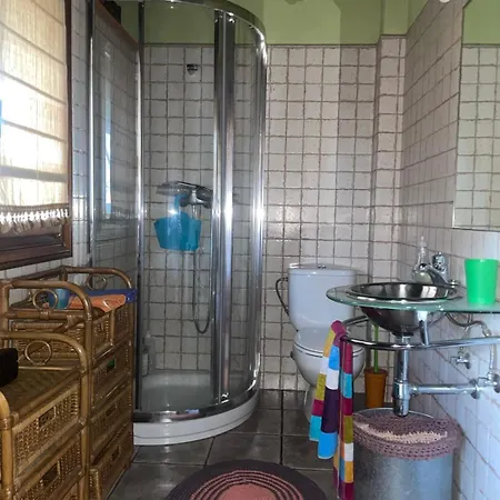Acogedor Alojamiento Para Familias Abadiano Celayeta Exterior photo